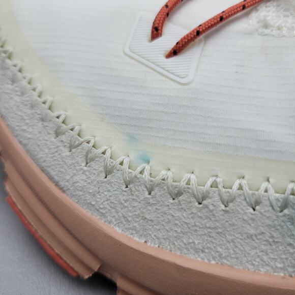 ON CLOUDAWAY ICE CHILI RED GREY WHITE RUNNING SHOES SZ 9 Womens - Picture 14 of 16